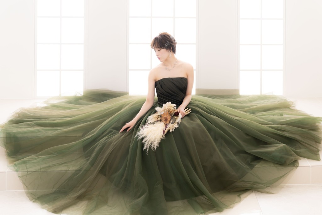 結婚写真がもっと特別に♡ドレスで映えるポーズアイデア集